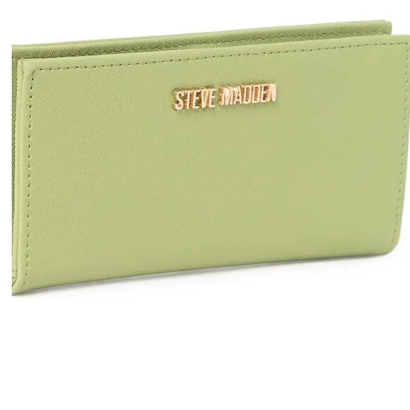 Steve Madden Handbags - Steve Madden Bifold Wallet​​​​​​​​​​​​​​​​​​
